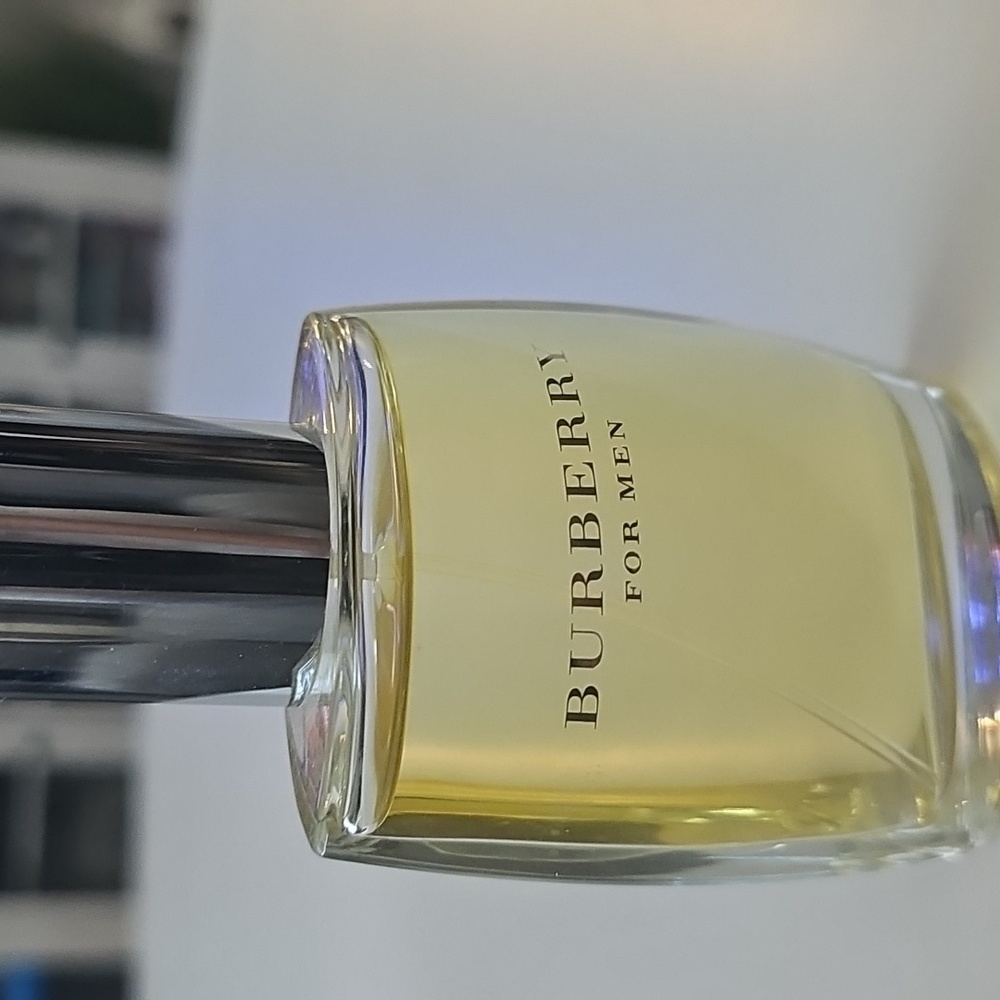 Authentic Burberry For Men Eau de Toilette 1.6 oz - Picture 4 of 4